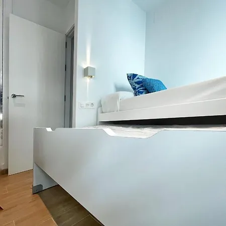 Coqueto Con Garaje アパート *