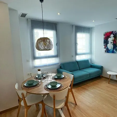 Apartamento Coqueto Con Garaje *