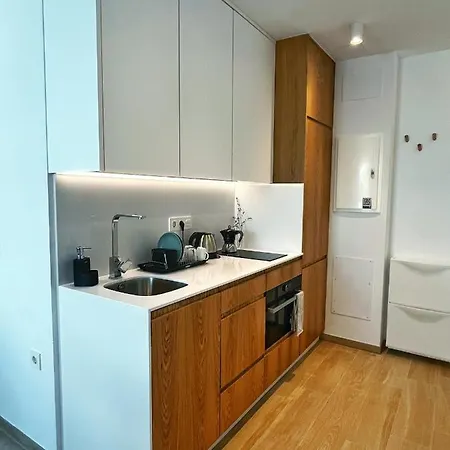 Coqueto Con Garaje * コニル・デ・ラ・フロンテラ